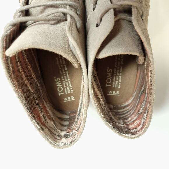 Tom’s Wedge Bootie Womens Size 9.5 Taupe Suede Lace-Up Desert Ankle - Picture 4 of 10
